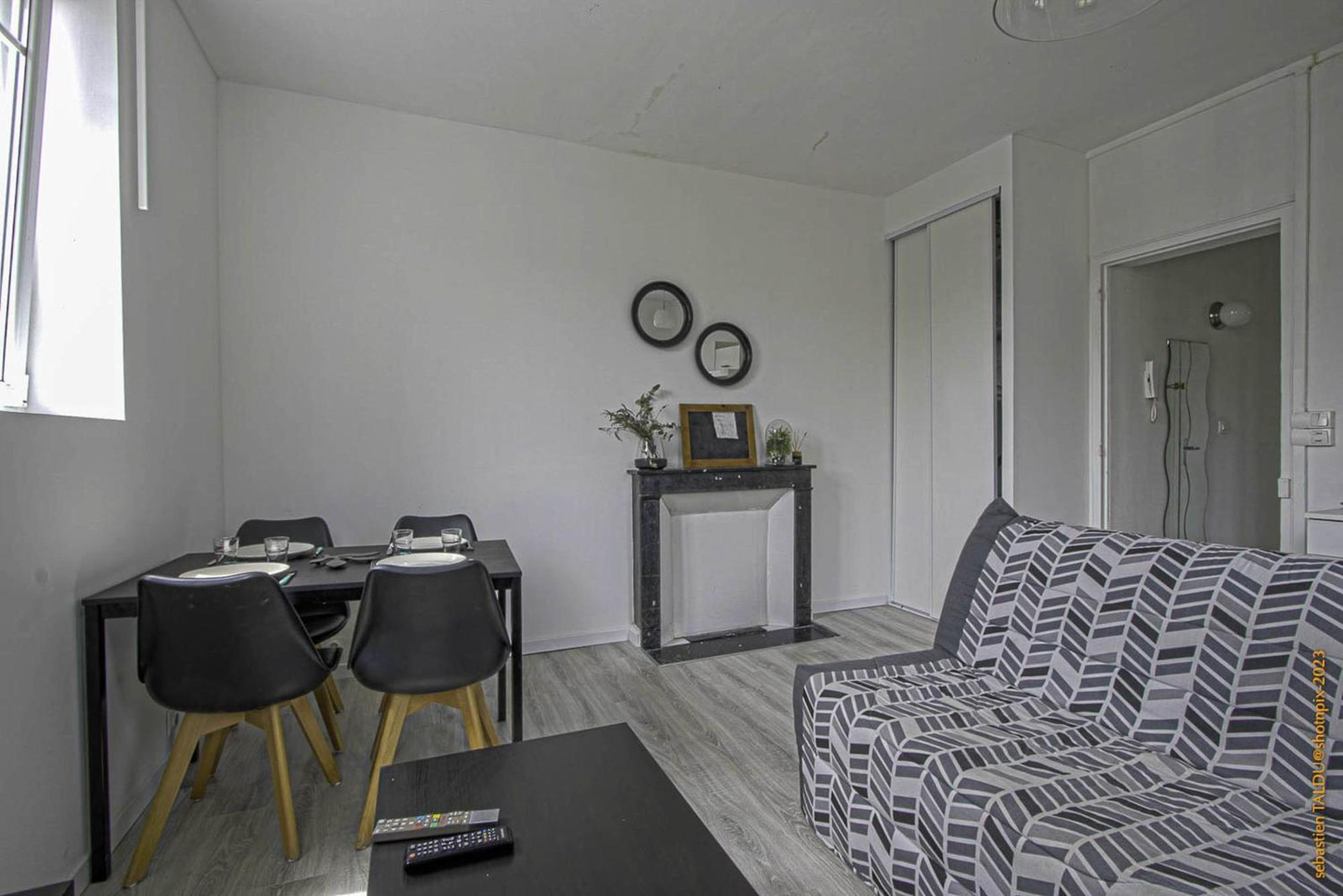 Cosyrouen Gare Apartment Bagian luar foto